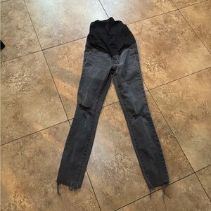 Skinny size 24 maternity madewell jeans.